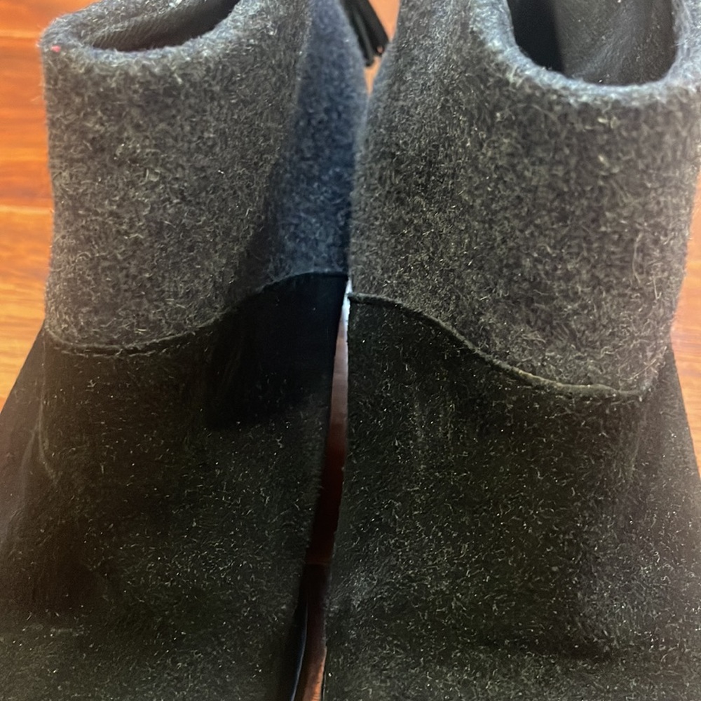 TOMS Ankle booties- Size 6.5- excellent used condition- black and gray - Picture 6 of 7